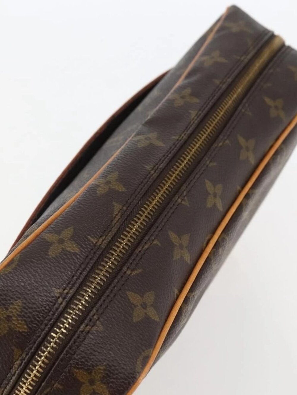 LOUIS VUITTON Monogram Compiegne 28 Clutch Bag - Picture 8 of 16